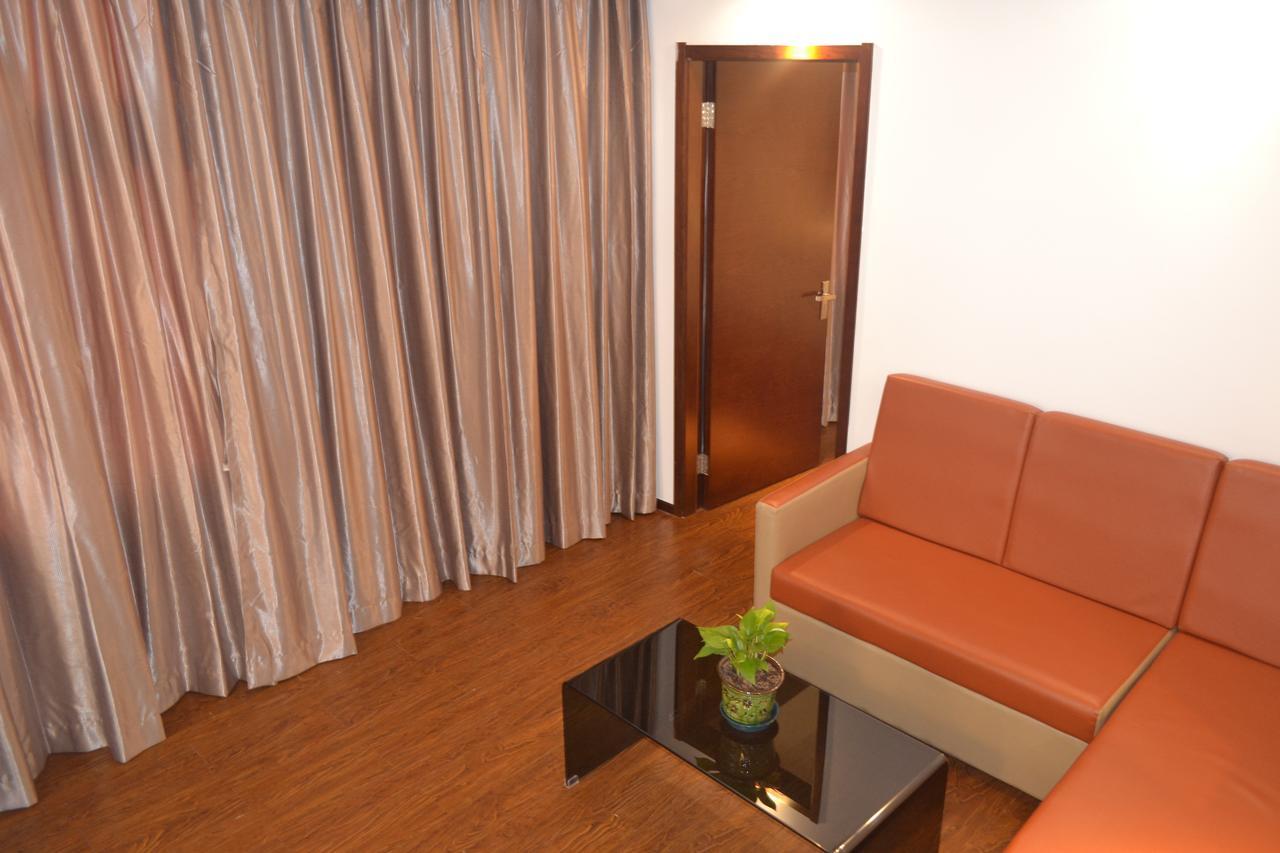 Royal Holiday Hotel Yangon Bagian luar foto
