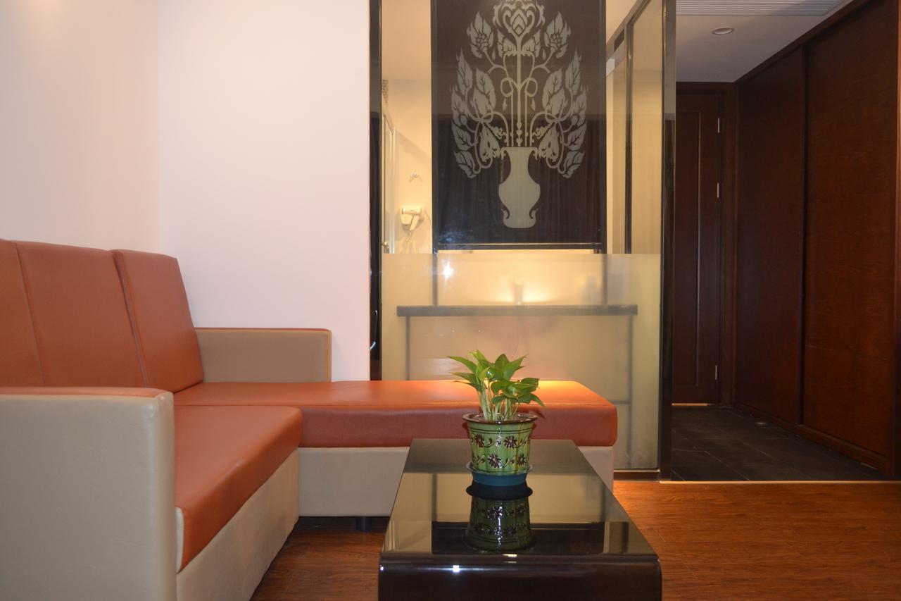 Royal Holiday Hotel Yangon Bagian luar foto